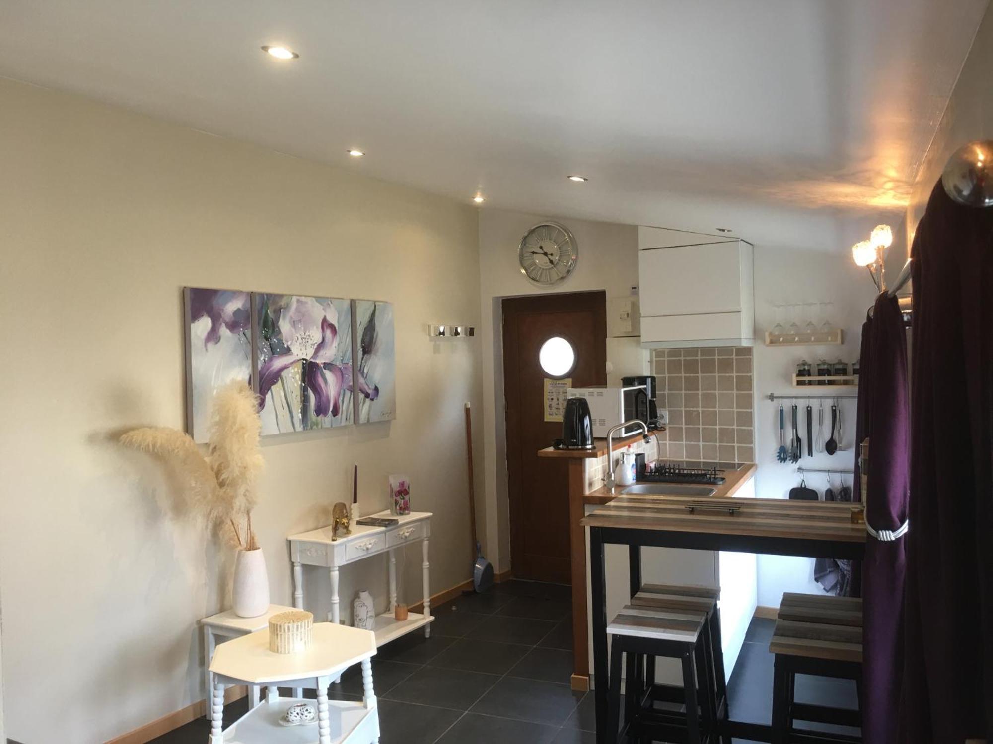 La Tour De Flandre Apartment Rousseloy Phòng bức ảnh