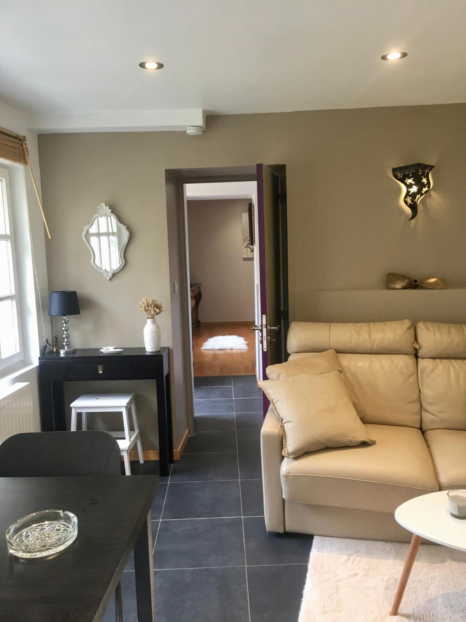 La Tour De Flandre Apartment Rousseloy Phòng bức ảnh